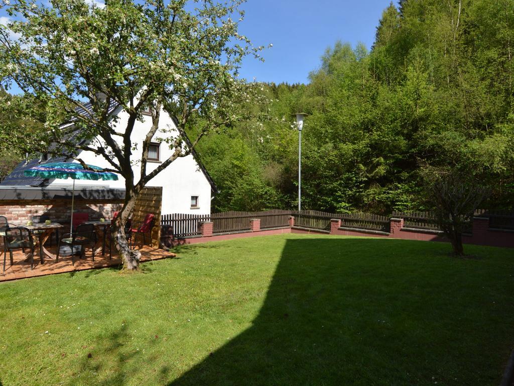 Holiday Home With Garden In Hellenthal Eifel Dış mekan fotoğraf